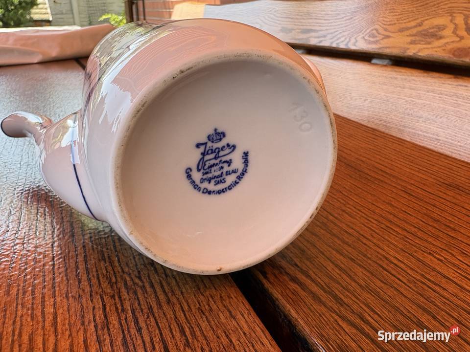 Jger Eisenberg Blau Saks porcelanowy dzbanek NRD Legnica