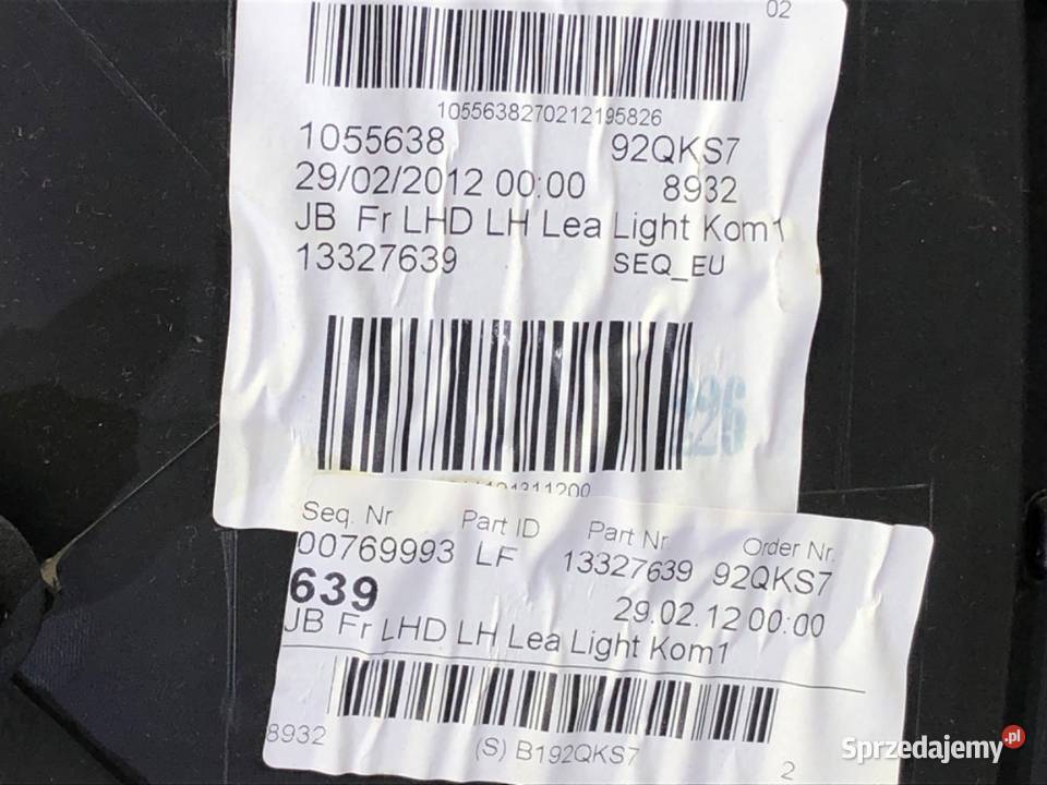 BOCZEK DRZWI LEWY PRZÓD OPEL INSIGNIA A Kombi sprzedam