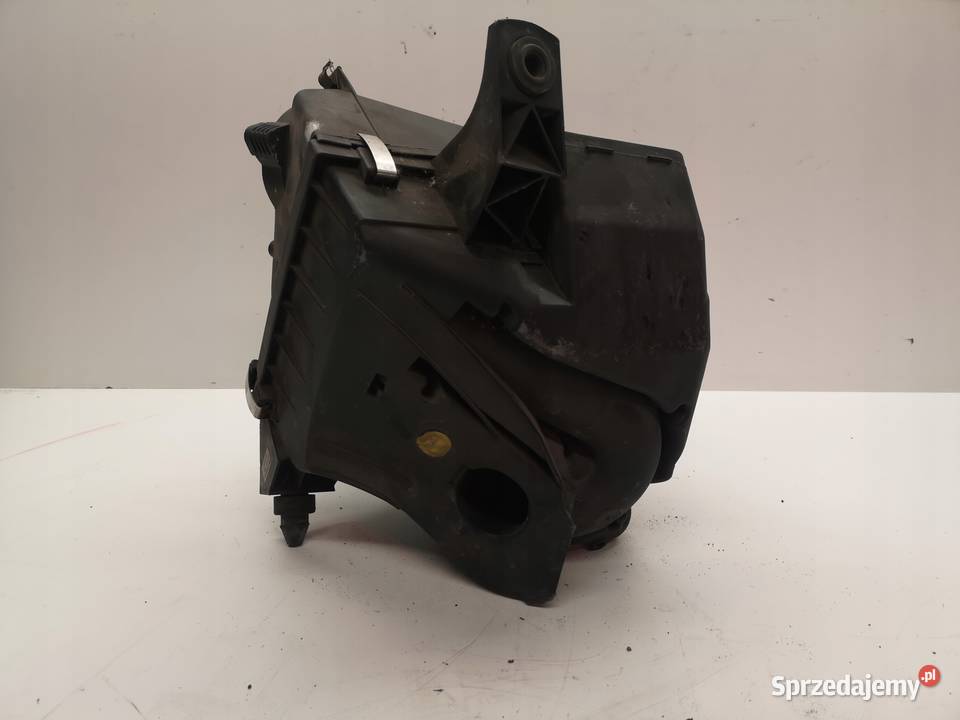 OBUDOWA FILTRA POWIETRZA AUDI A6 C5 4B0133835AE osobowe śląskie Przystajń