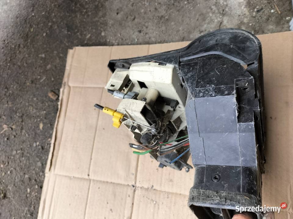 PANEL NAWIEWU ŚRODKOWY PANEL NAWIEWU OPEL CORSA Wyposażenie wnętrza Kamień-Kolonia