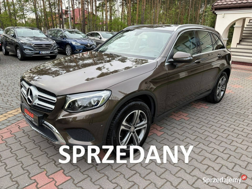 Mercedes GLC 250 Skóry Hak LEDy ILS Serwisowany automatyczna Lipówki sprzedam