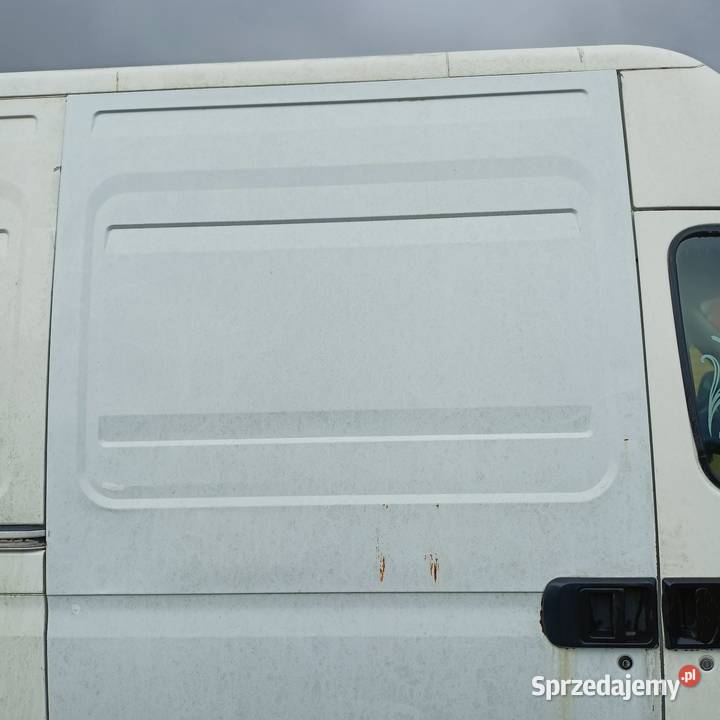 Drzwi Iveco daily 2013r osobowe Drzwi Biała Podlaska