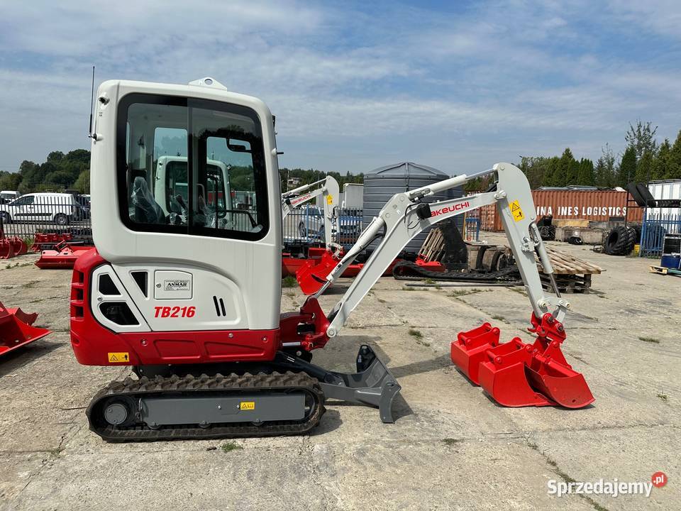 Nowa japońska minikoparka Takeuchi TB 216 Gorlice