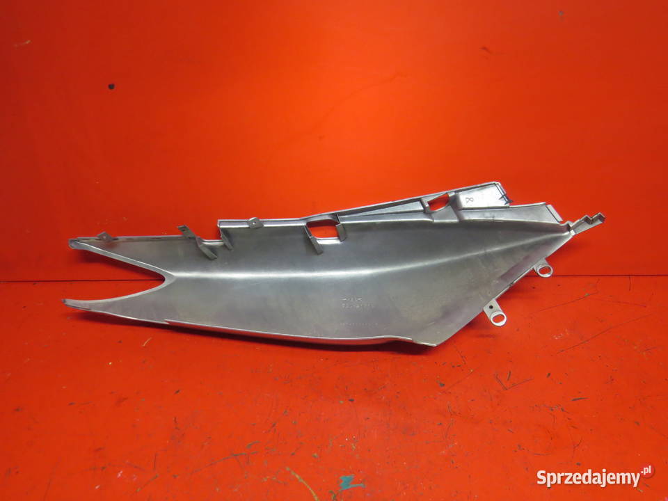 YAMAHA TMAX 500 T T 2003 zadupek ogon owiewka