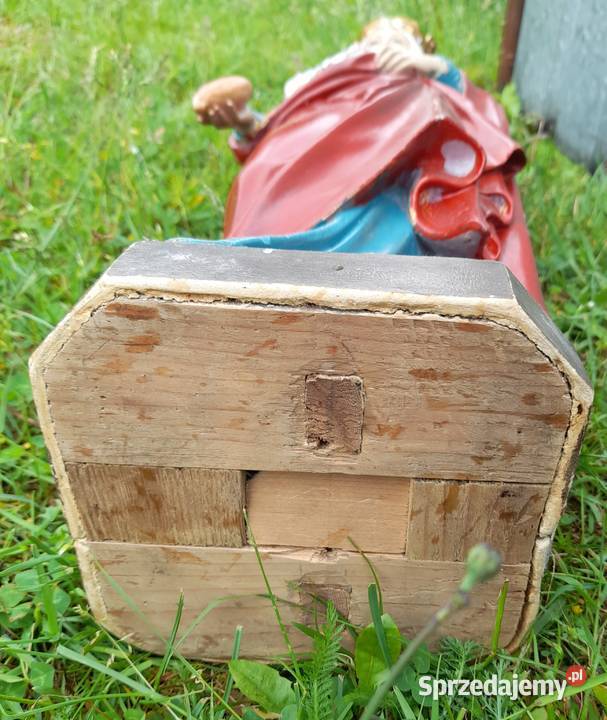 Stara figurka św Elżbieta