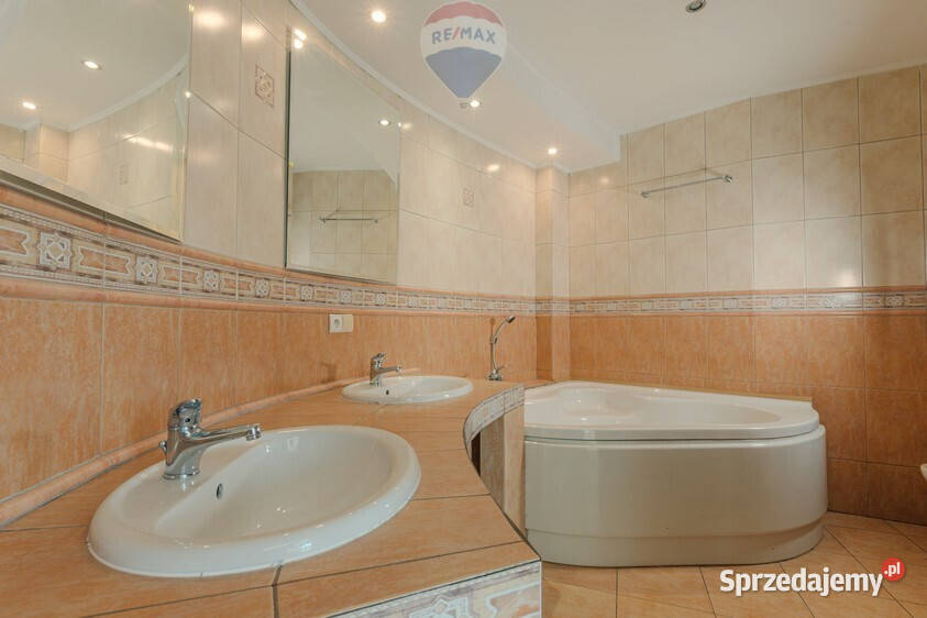 Apartament inwestycyjny w ścisłym centrum sprzedam