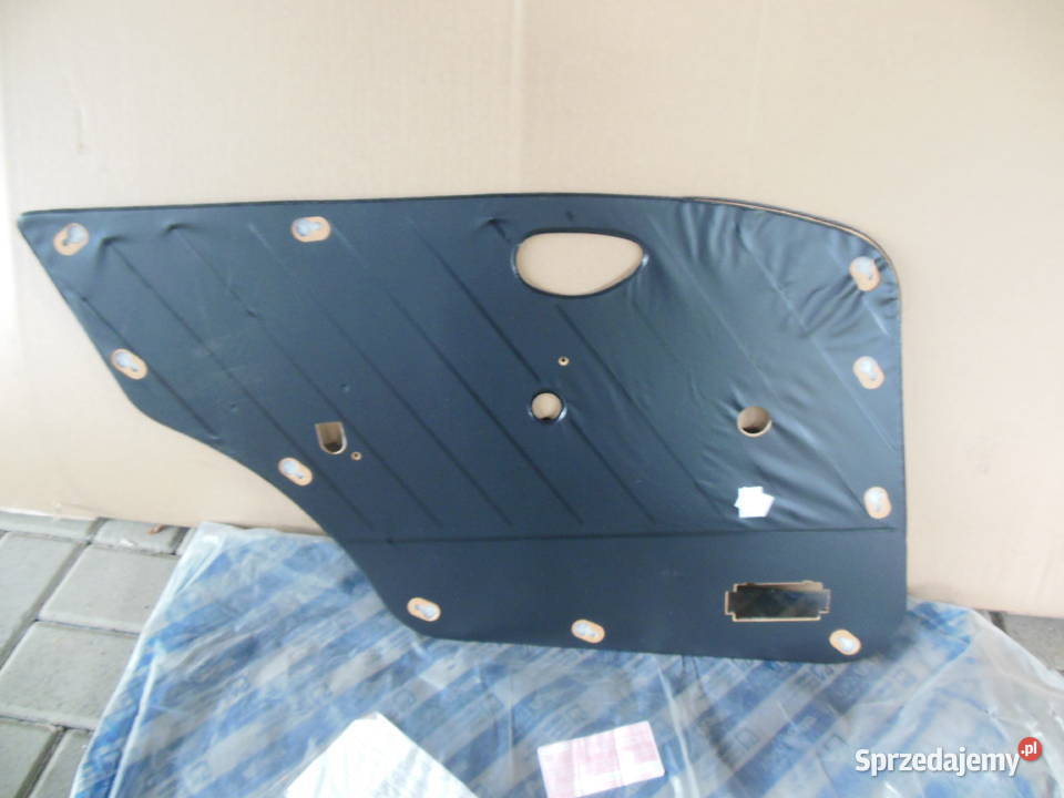 735242091 Płat poszycia drzwi tył prawych Siena Części samochodowe Kozy