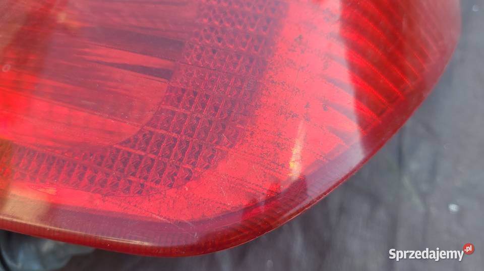 CITROEN C2 LAMPA PRAWA TYLNA 9649864480 304
