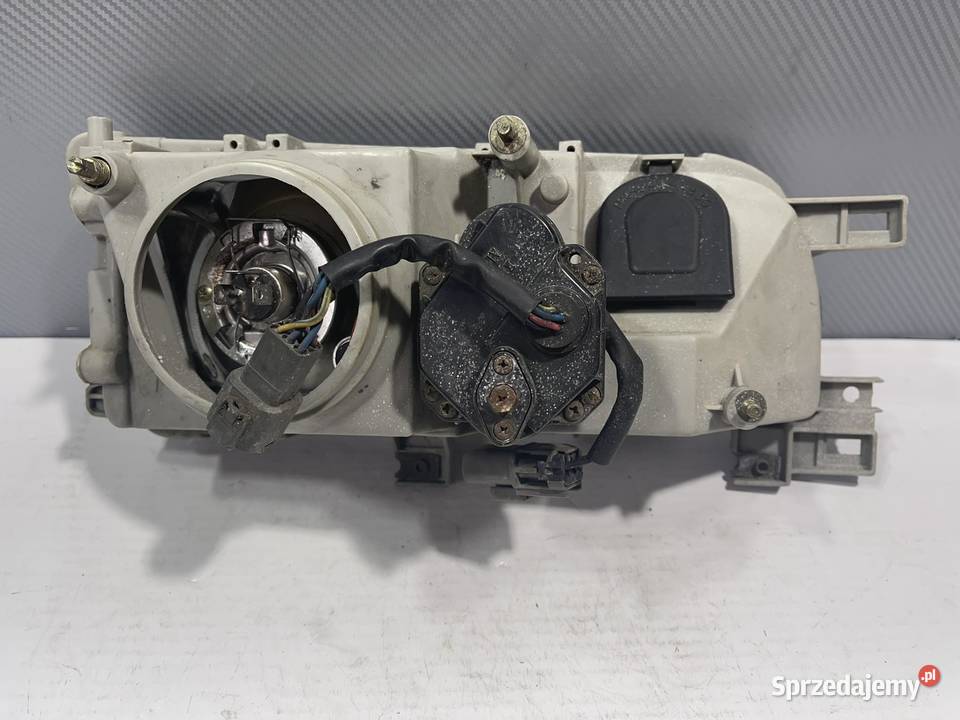 NISSAN PRIMERA P10 LEWA LAMPA PRZÓD Ostroróg