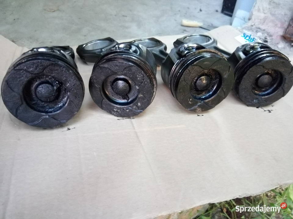 Tłoki z korbowodami 16 HDi 16v Wola Uhruska