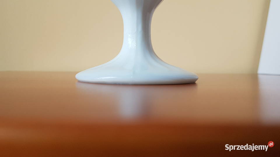 Pucharek z wianuszkiem lattimo Ząbkowice Dąbrowa Górnicza