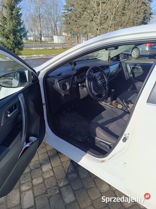 Toyota Auris 2 16 BGSTAGValvematic Biała Podlaska sprzedam