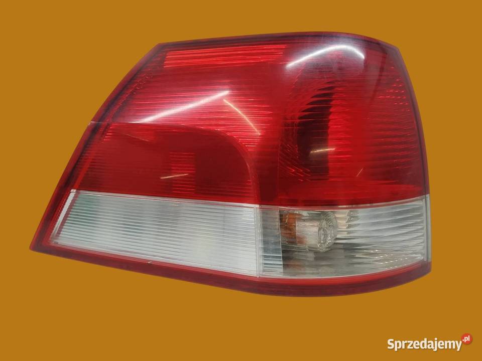LAMPA TYŁ LEWA KOMBI 24469461 Opel Vectra III Lampy tylne