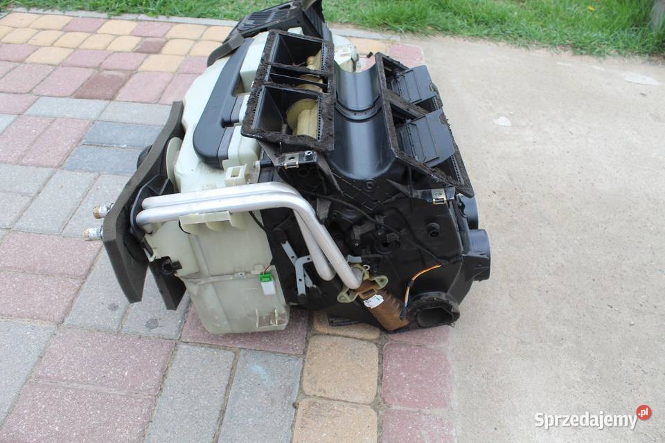 NAGRZEWNICA EUROPA KLIMA VOLVO XC70 I 30676516