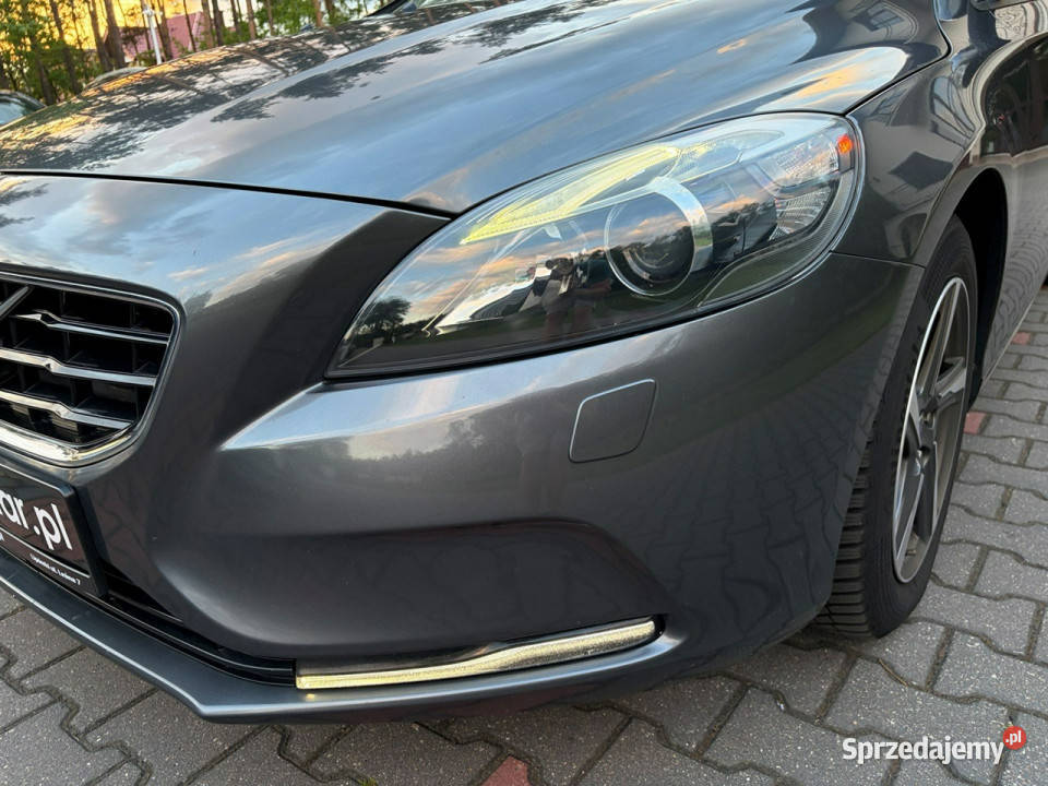 Volvo V40 16 benzyna Xenony Licznik cyfrowy 219000km sprzedam