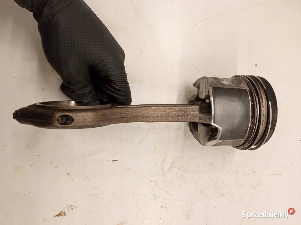 TŁOK KORBOWÓD 83L82 30 TDI VW Volkswagen Touareg Blok silnika Silniki i osprzęt