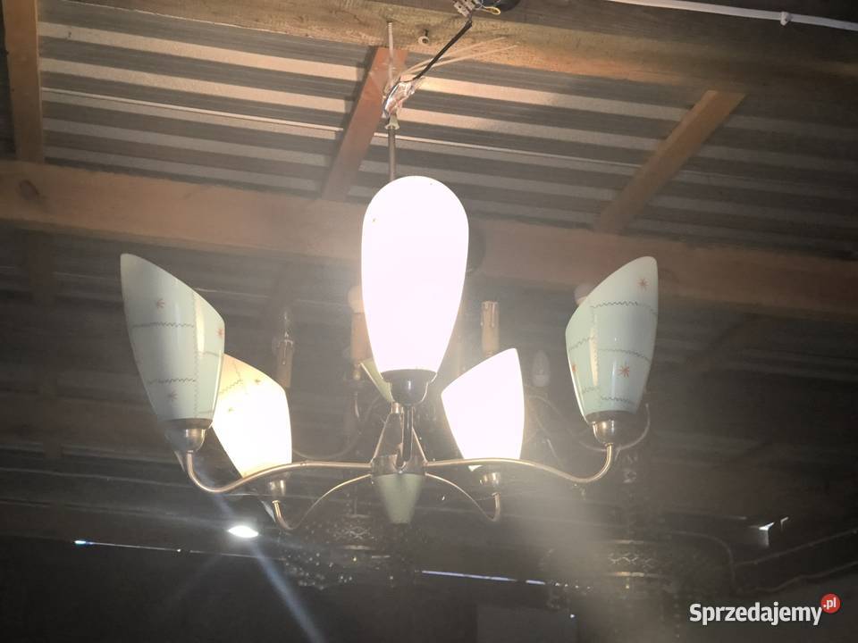 Żyrandol okres PRL Chorzew