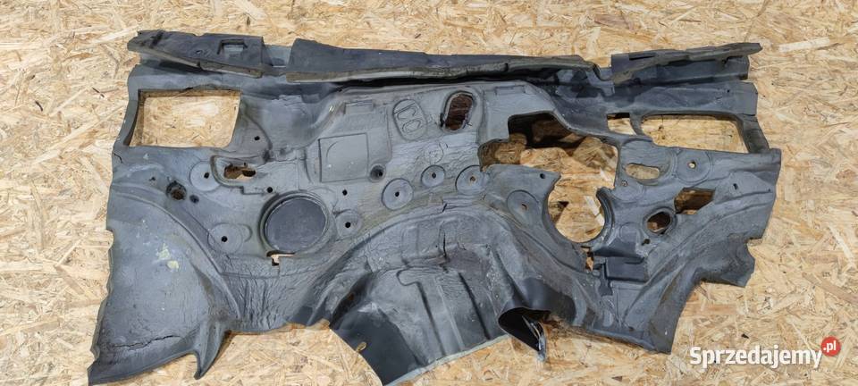 WYGŁUSZENIE ŚCIANY GRODZIOWEJ AUDI A4 B7