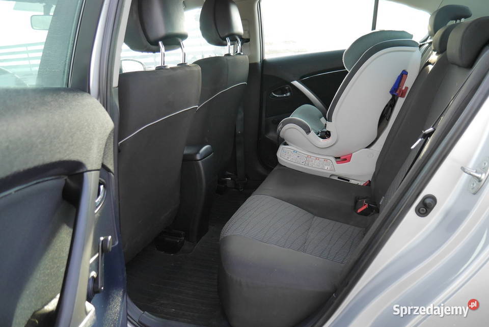 Polski salon II właściciel bezwypadkowy 100 centralny zamek Słomniki