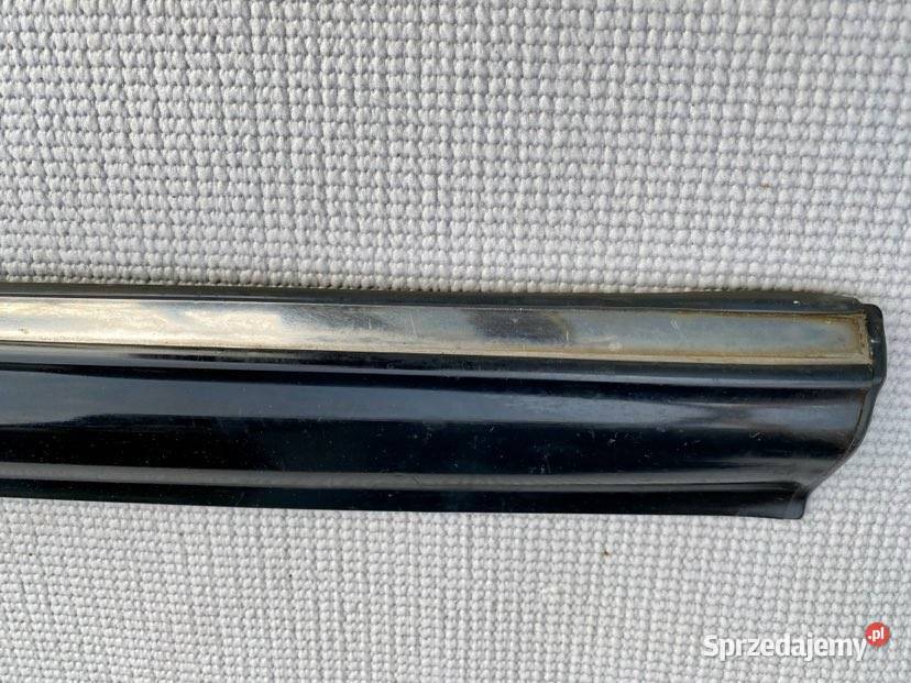 MercedesBenz W123 Listwa drzwi lewy tył Łagiewniki