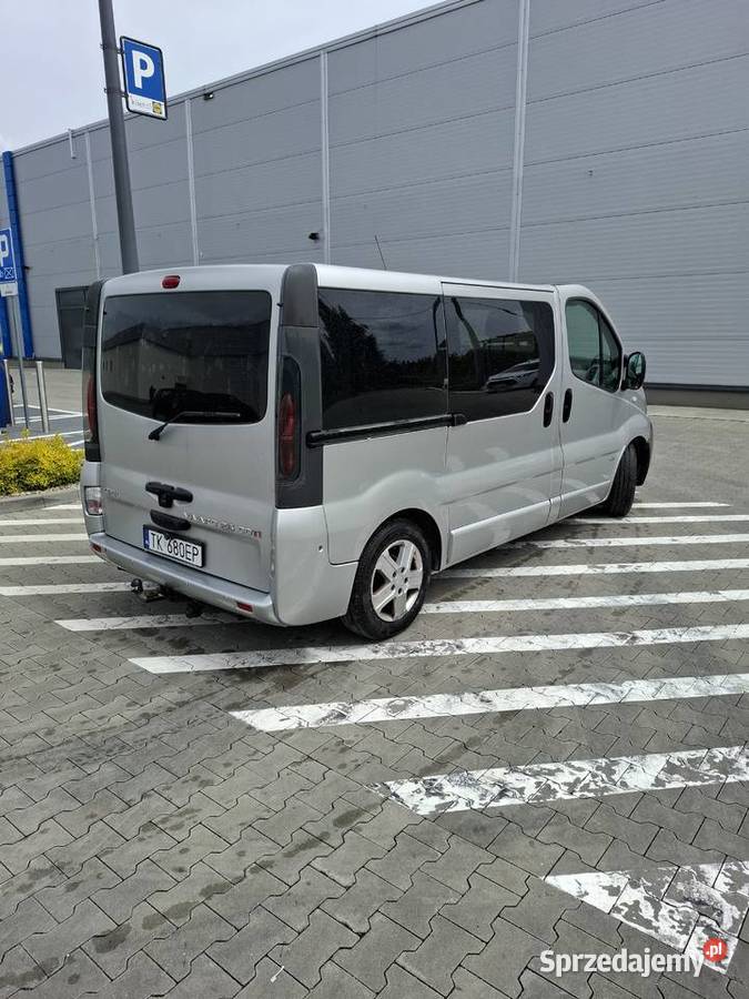 Opel vivaro 25 dci 8smio osobowy sprowadzony Kielce