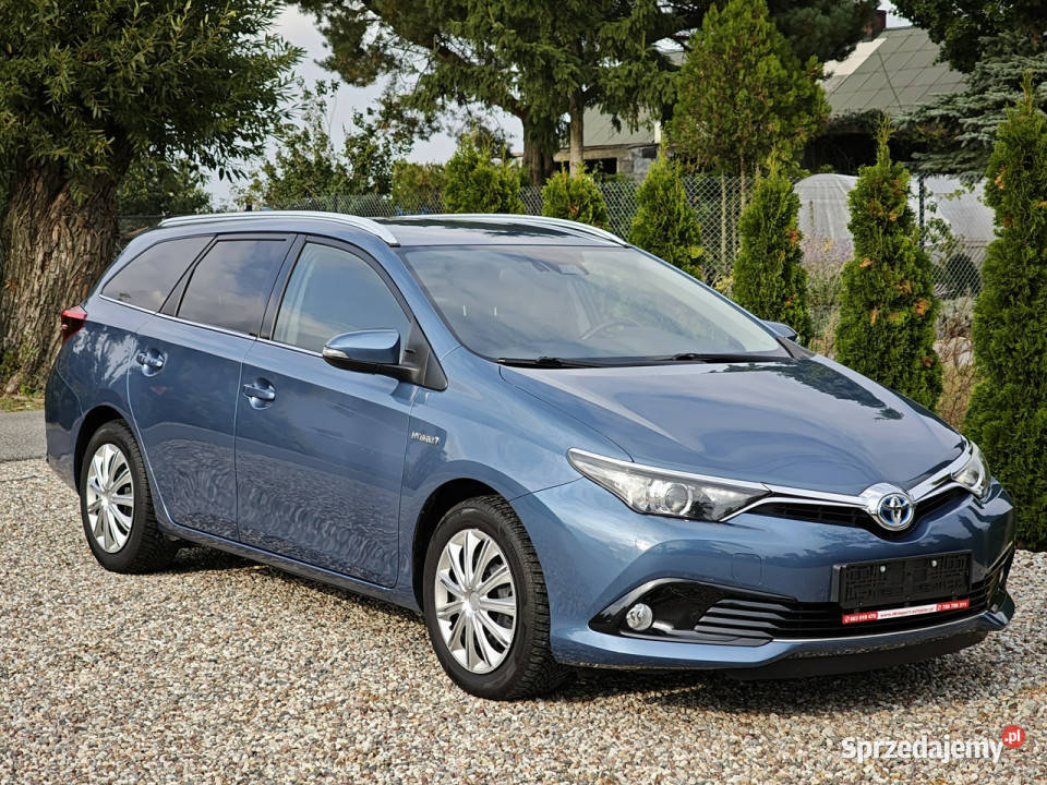 Toyota Auris II 2012 Sadlno