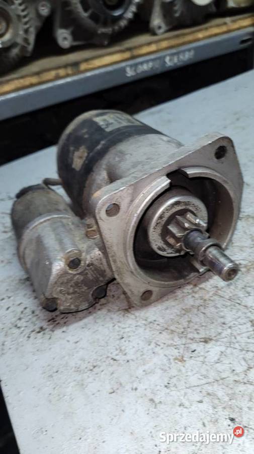 Rozrusznik Volkswagen Golf I 036911023C Łagów