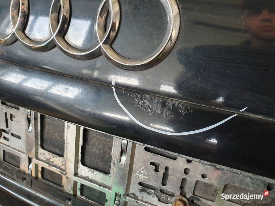 KLAPA AUDI A8 D3 LZ9W Lipno