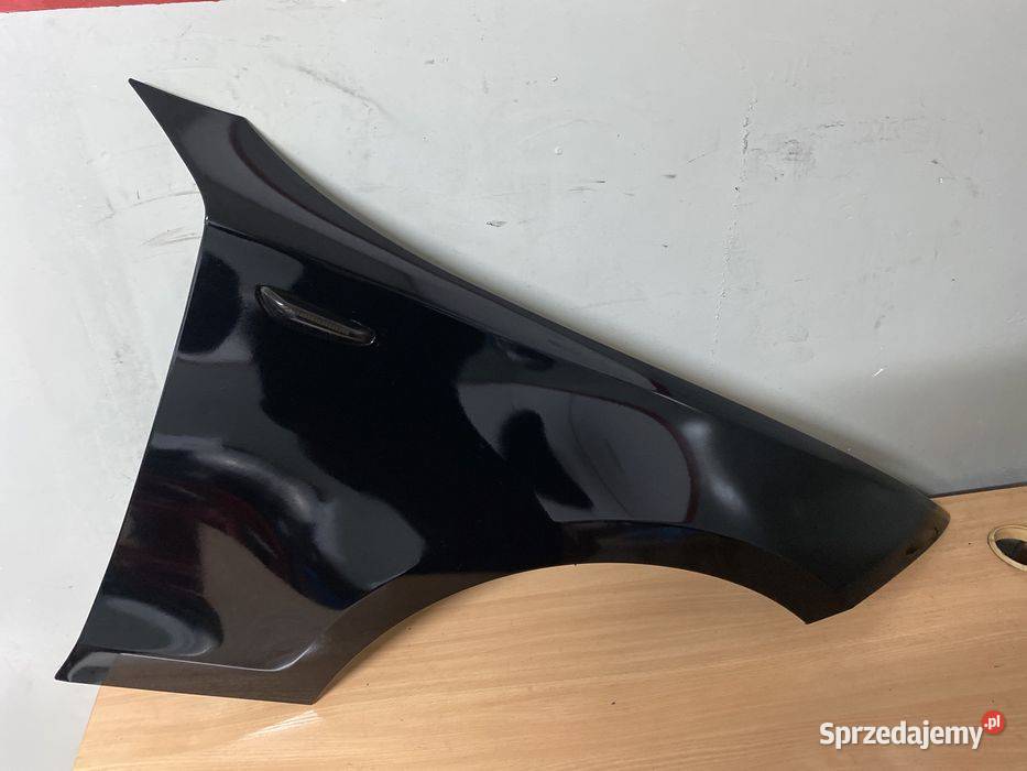 Bmw 1 E88 Błotnik Prawy kierunkowskaz E87 E81
