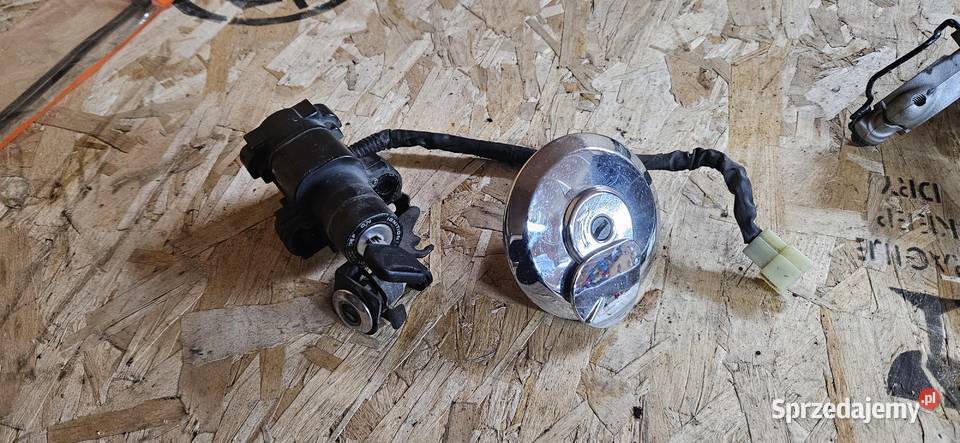 Honda Varadero 125 zestaw zamków stacyjka zamek Rybarzowice