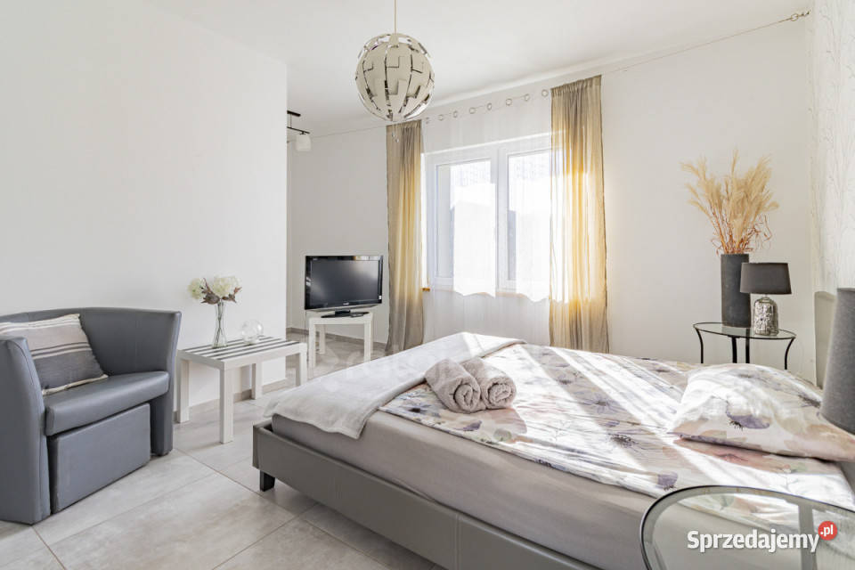 Sprzedaż domu wolnostojącego 195m2 Kamień 195m2