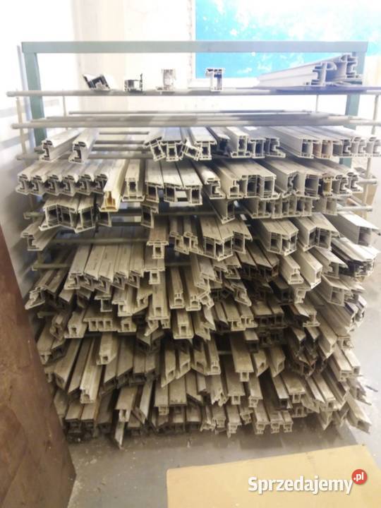 Stojak optymalizacyjny na odpady PCVALU na małopolskie Tarnów