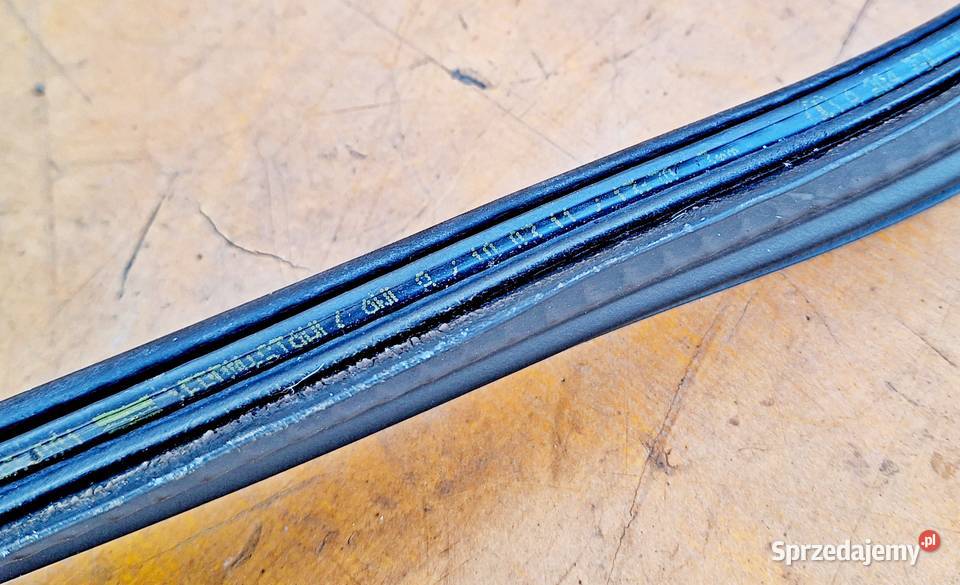 MERCEDESBENZ C W204 USZCZELKA TYLNEJ KLAPY osobowe Radom