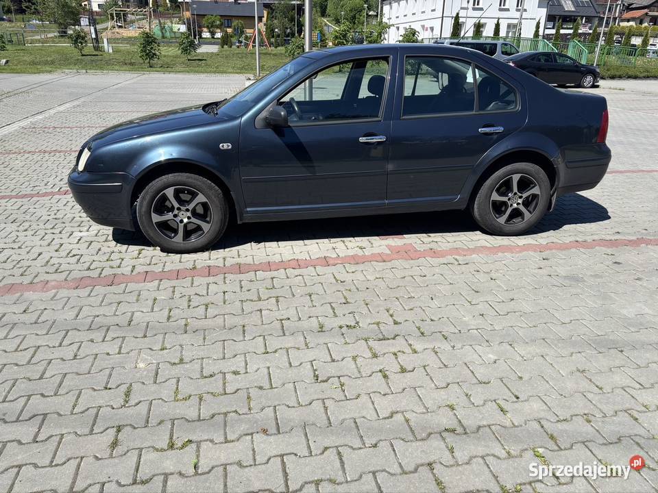 Volkswagen Bora 2005r Wola Lubecka