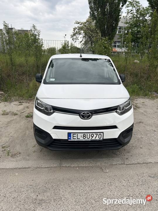 Toyota proace city