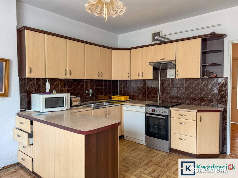 sprzedaży mieszkania Jasło 100m 3 pokojowe miejsce parkingowe podkarpackie