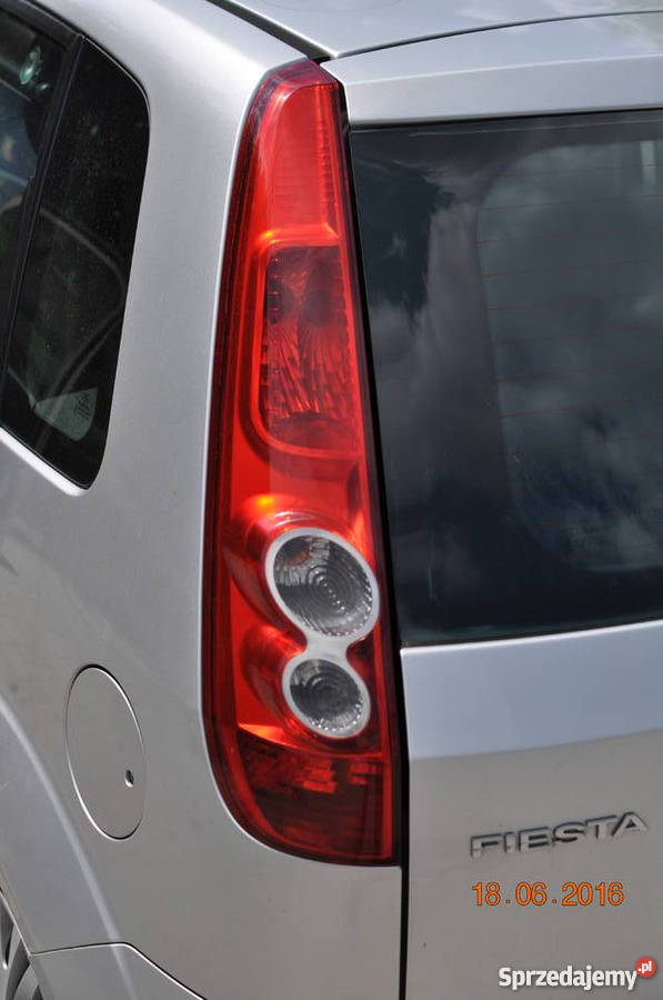 OKAZJA Ford fiesta mk6 99 stan idealny światła przeciwmgłowe Ostrów Wielkopolski