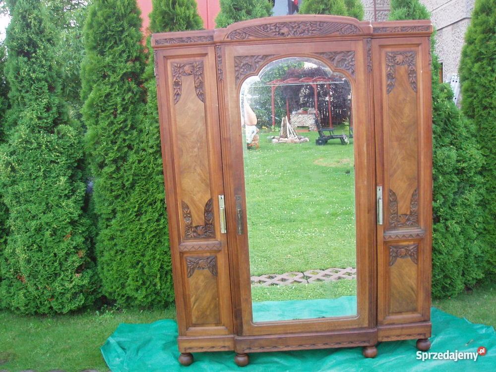 Przepiekna stara sypialnia