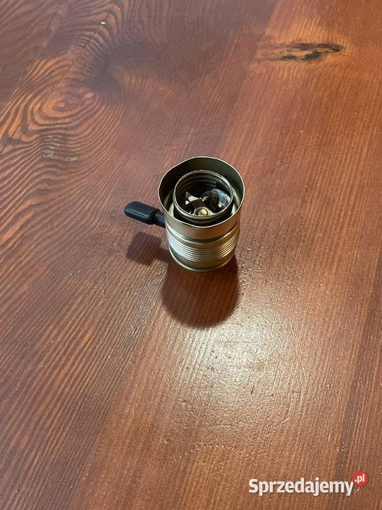 Stara oprawka mosiężna z wyłącznikiem E27 śląskie Chudów