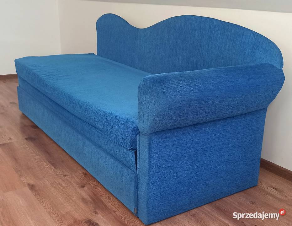 SOFA tapicerowana 140 x 205 ze skrzynią używana 200cm Klebark Mały