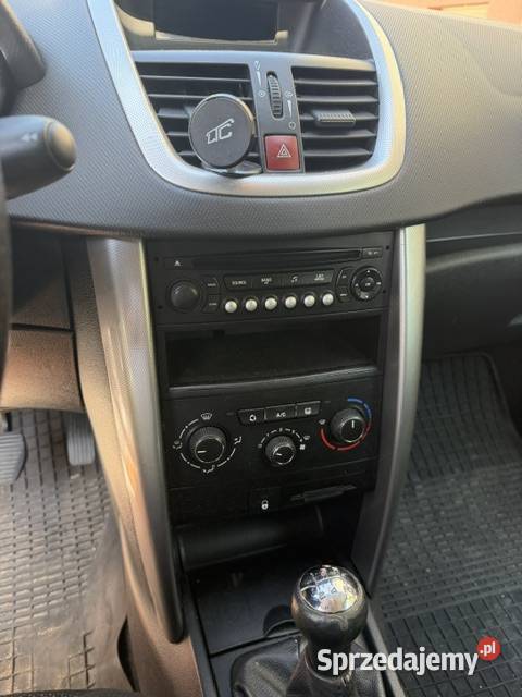Peugeot 207 16 HDi Intense 2006 3drzwiowy 207 Sandomierz