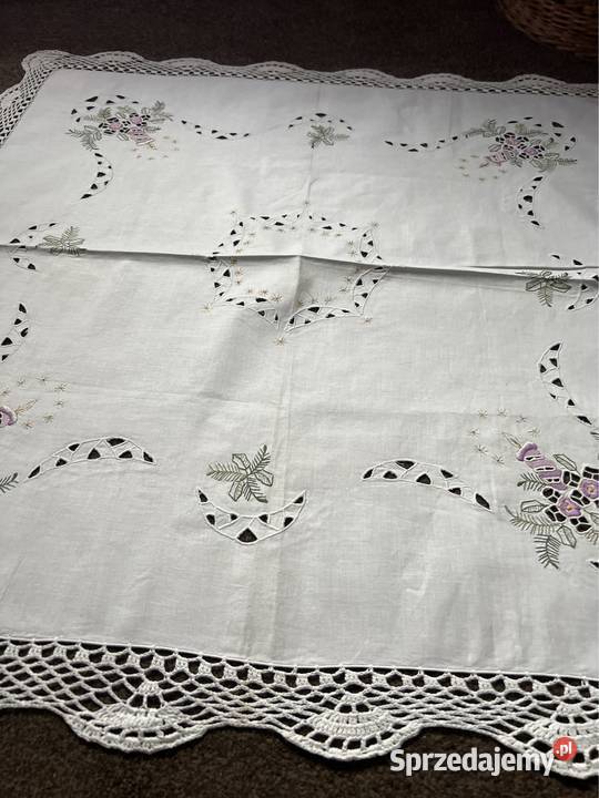 Obrus haftowany richelieu szydełkowy śląskie Zabrze