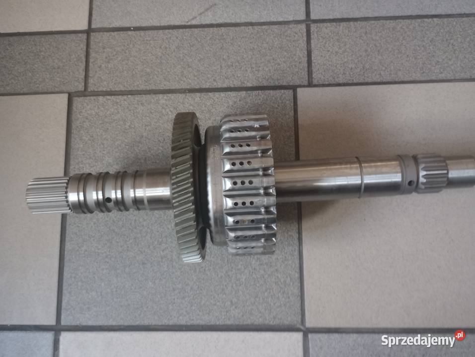 Wałek zębaty skrzyni biegów Powershift NH łódzkie sprzedam