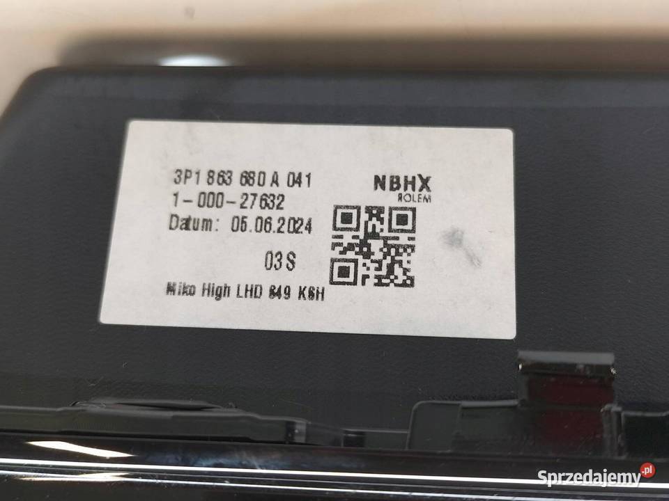 OSŁONA TUNELU ŚRODKOWEGO 3P1863680A Skoda Superb świętokrzyskie sprzedam
