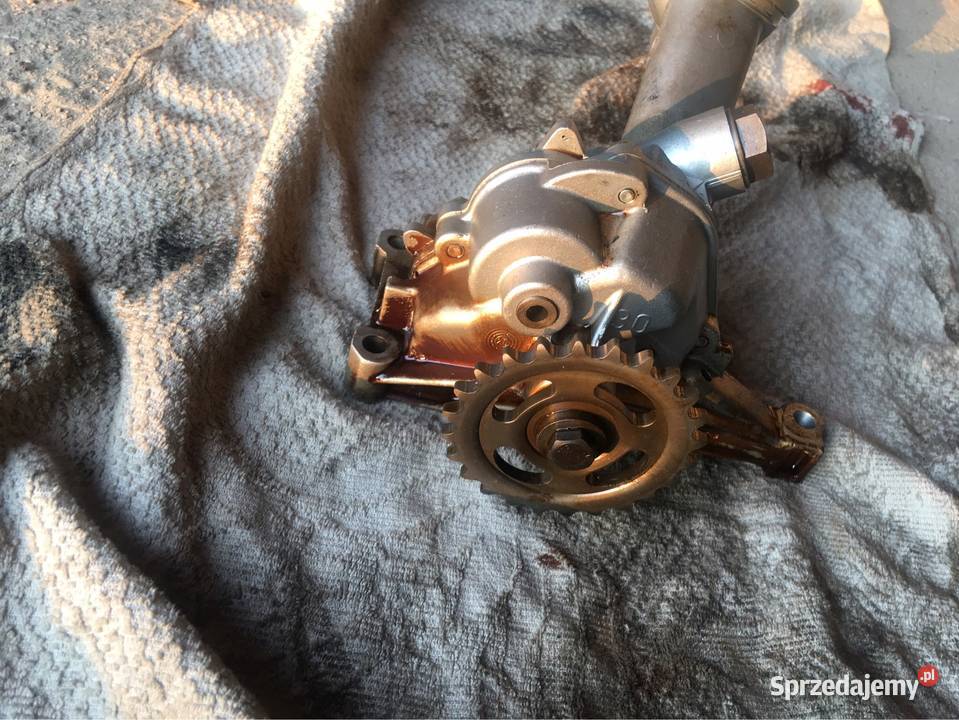 Tłoki i pompa olejowa do Mercedesa C280 W202 Raczki sprzedam