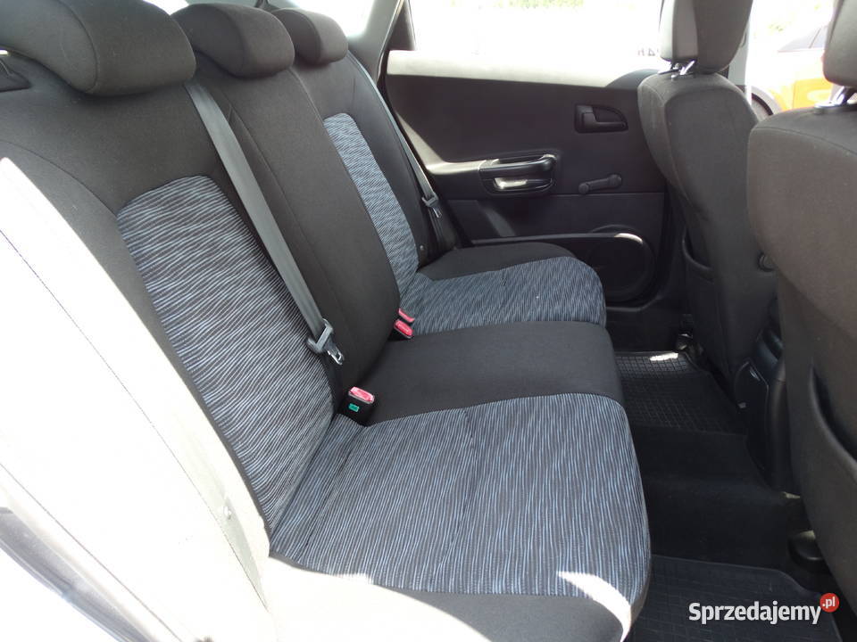Kia Ceed 16benzyna wypożyczalnia wynajem małopolskie Przebieczany