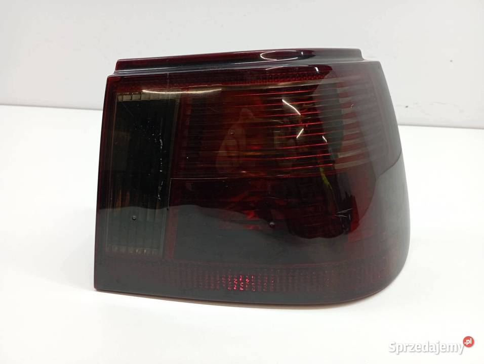 LAMPA TYŁ KOMPLET LIFT 6K6945257C 6K6945258C sprzedam