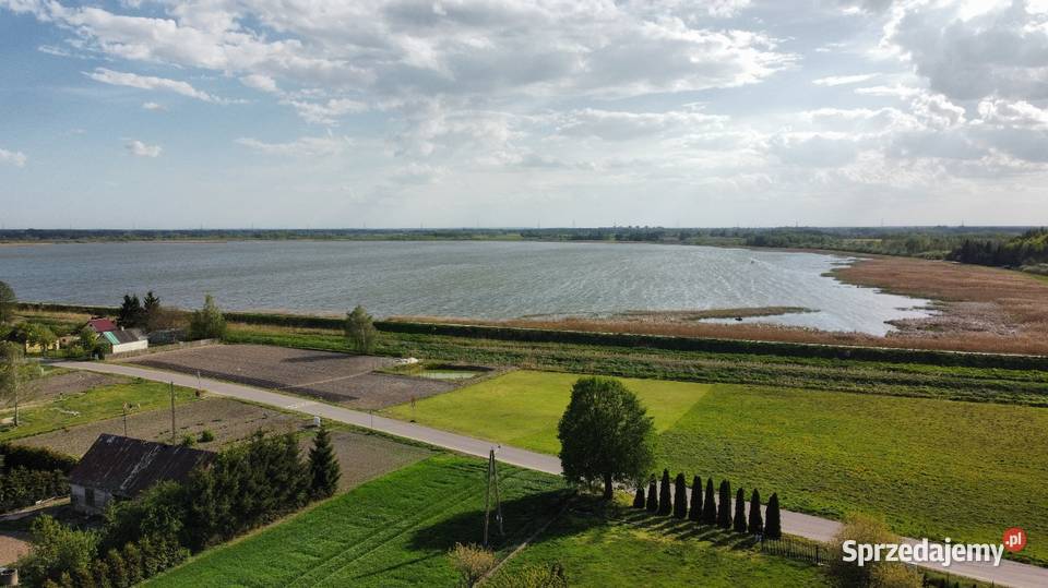 Dom jeziorem Dratów