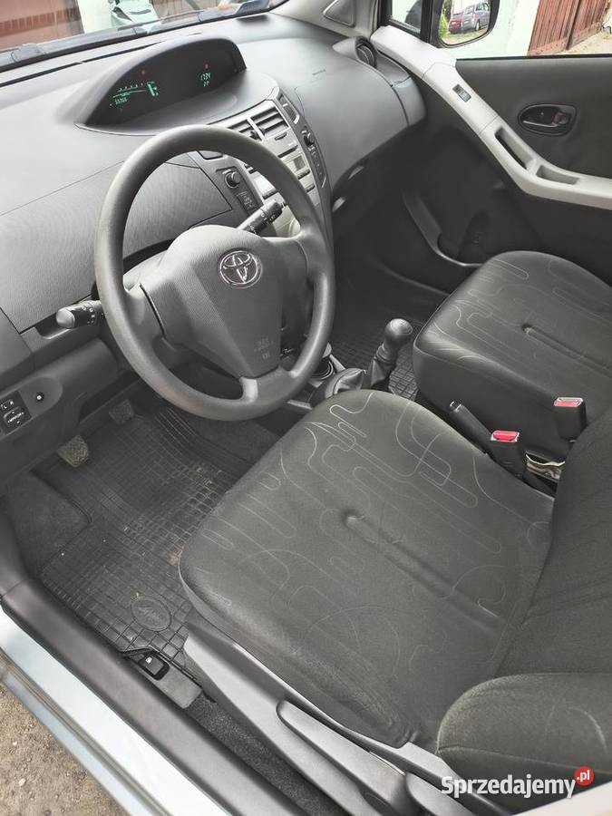 Toyota Yaris nieuszkodzony kujawsko-pomorskie Grudziądz