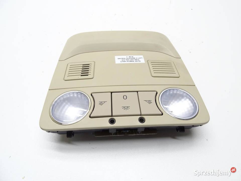 LAMPKA OŚWIETLENIE KABINY PODSUFITKI 3T0947105 małopolskie sprzedam